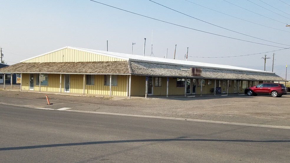 Primary Photo Of 101 Carson Rd, Battle Mountain Storefront Retail Office For Sale