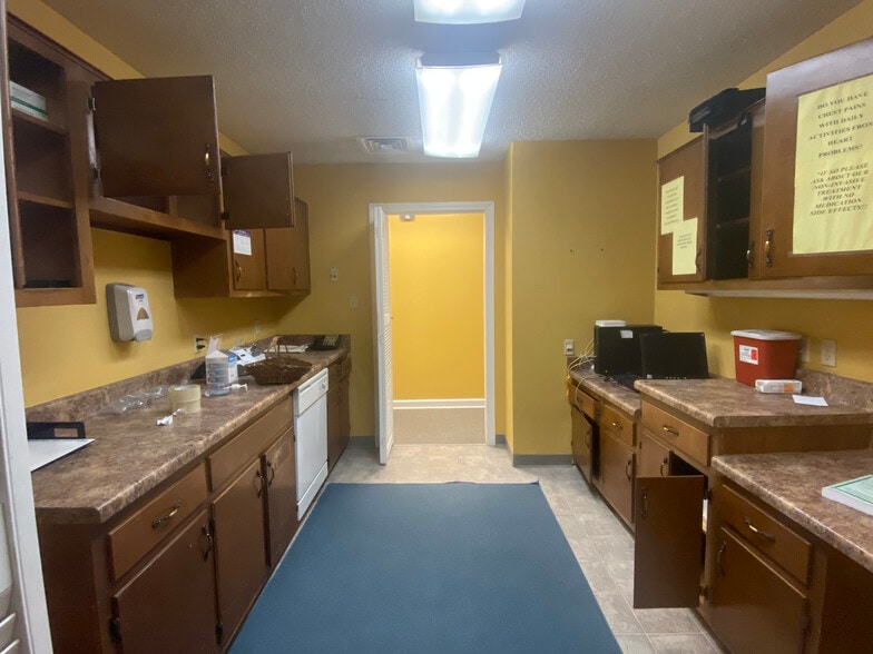 More Photos Of 310 Tyler St, West Memphis Medical For Lease