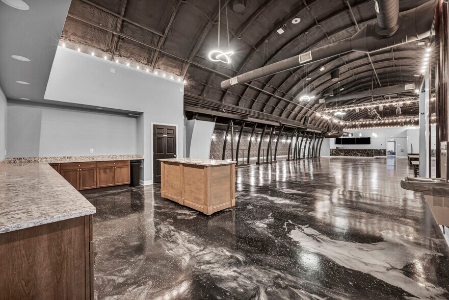 More Photos Of 1025 E Fifth Ave, Columbus Warehouse For Lease