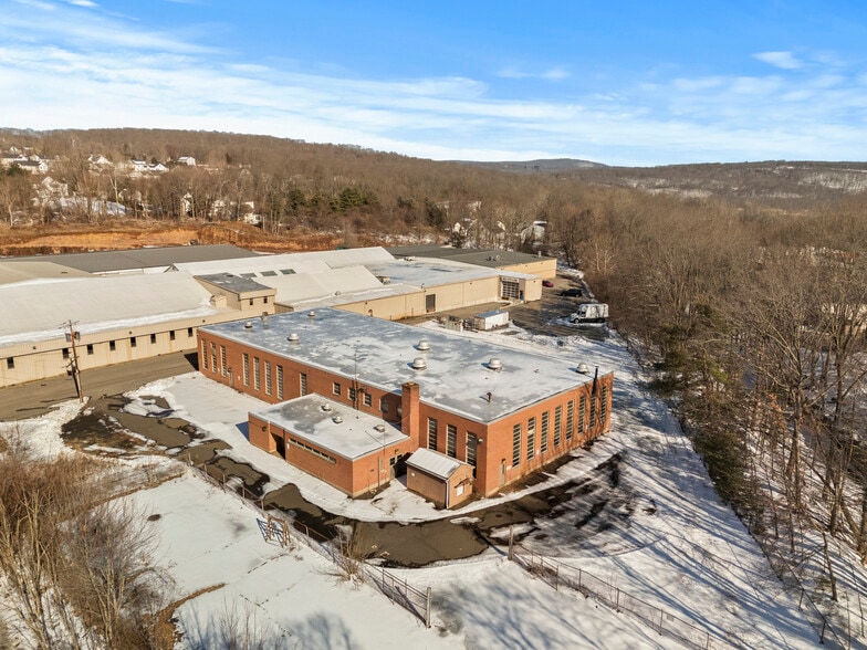 More Photos Of 251 Freestone Ave, Portland Manufacturing For Sale