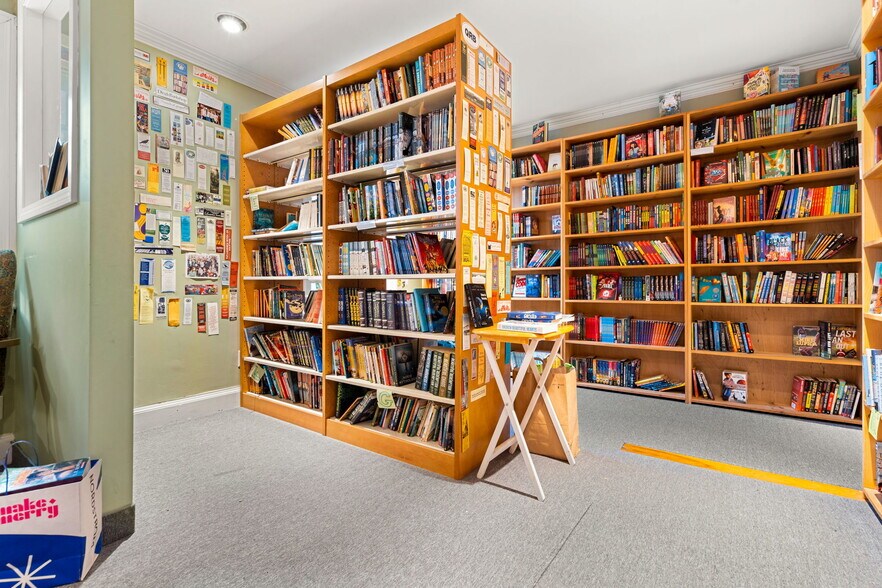 More Photos Of 504 Main St, Medfield Office For Sale