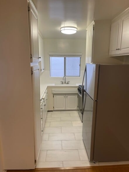 More Photos Of 7631 Norton Ave, West Hollywood Apartments For Sale