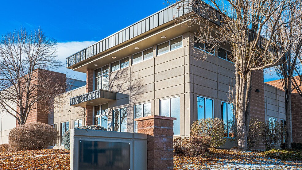 More Photos Of 1797 Boxelder St, Louisville Manufacturing For Lease