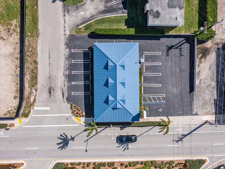 More Photos Of 300 S Federal Hwy, Boynton Beach Medical For Sale