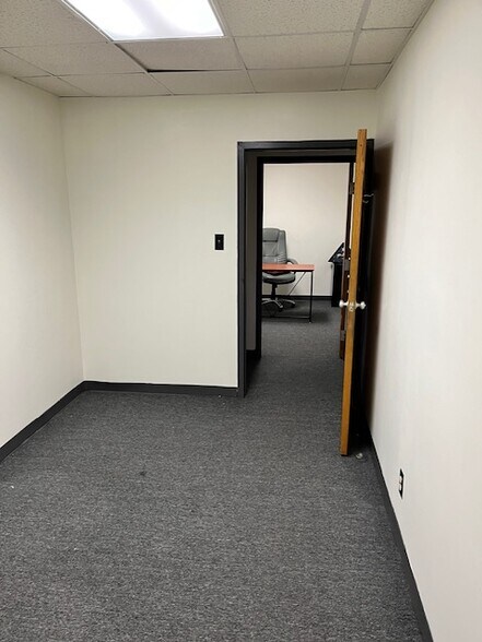 More Photos Of 5490 Broadway Ave, Merrillville Medical For Sale