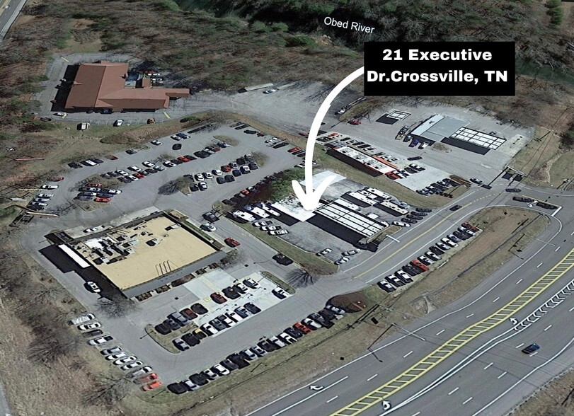 More Photos Of 21 Executive Dr, Crossville Service Station For Sale