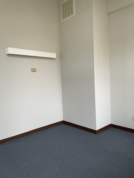 More Photos Of 3102-3114 Golansky Blvd, Woodbridge Medical For Lease