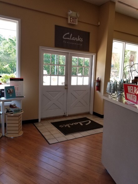 More Photos Of 10589 N Kings Hwy, Myrtle Beach Freestanding For Lease
