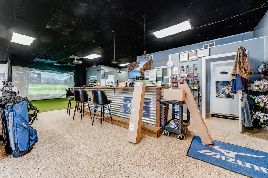 More Photos Of 2939 White Hall Blvd, White Hall General Retail For Sale