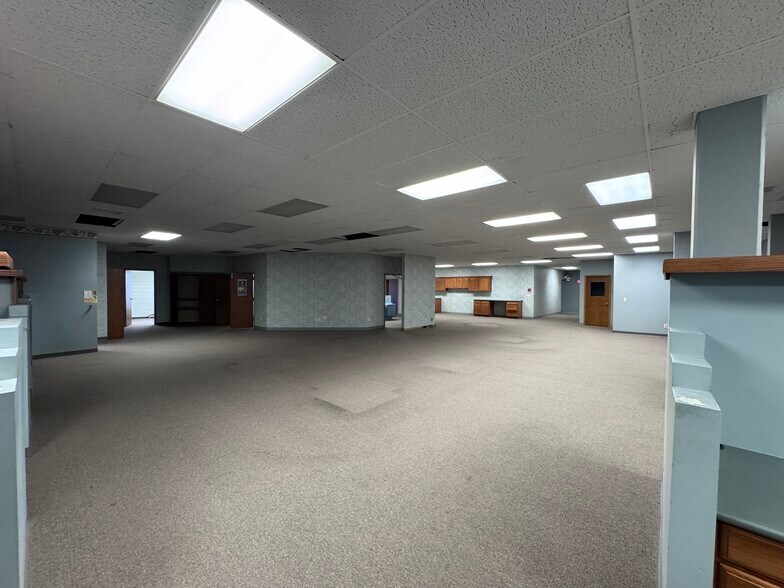 More Photos Of 511 Washington Ave, Detroit Lakes Office For Sale