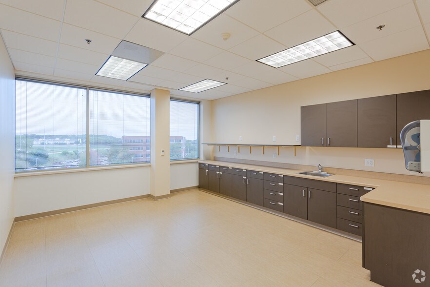 Photo of 4th Floor Ste 401