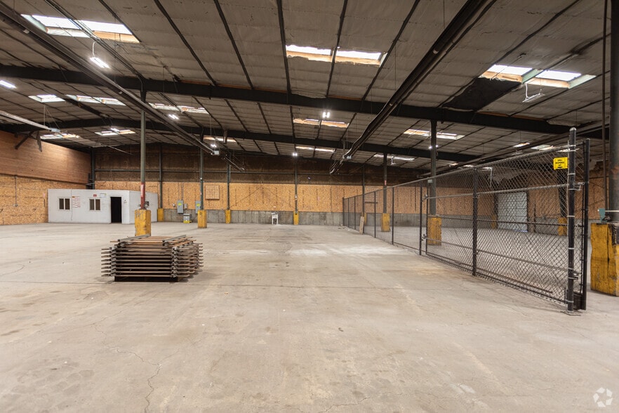 More Photos Of 1876 W Fortune Rd, Salt Lake City Manufacturing For Sale