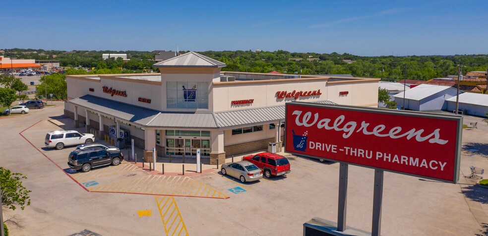 More Photos Of 1211 US Highway 281, Marble Falls Drugstore For Sale