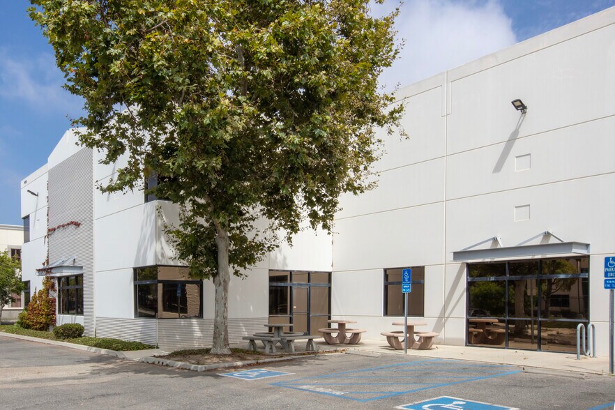 More Photos Of 1400 Pacific Ave, Oxnard Manufacturing For Lease