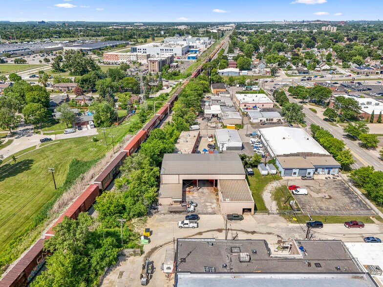 More Photos Of 16136 White Ave, Allen Park Warehouse For Sale
