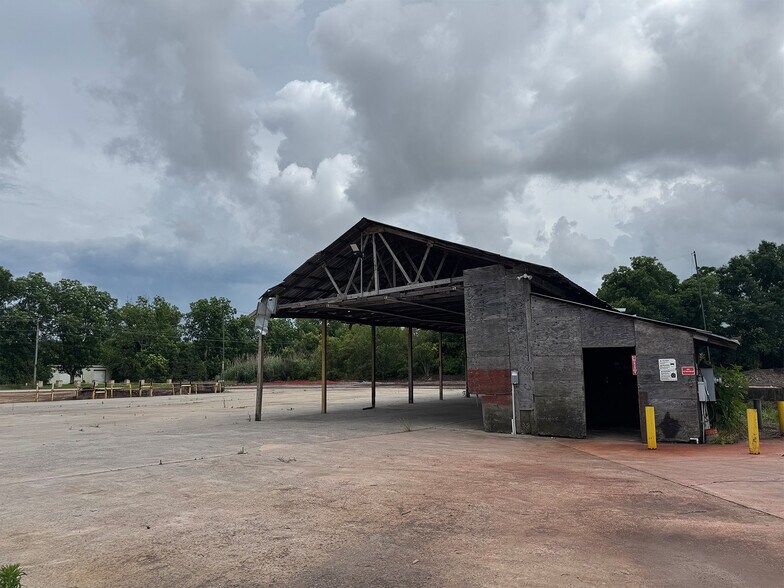 More Photos Of 4199 Housers Mill Rd, Byron Flex For Sale