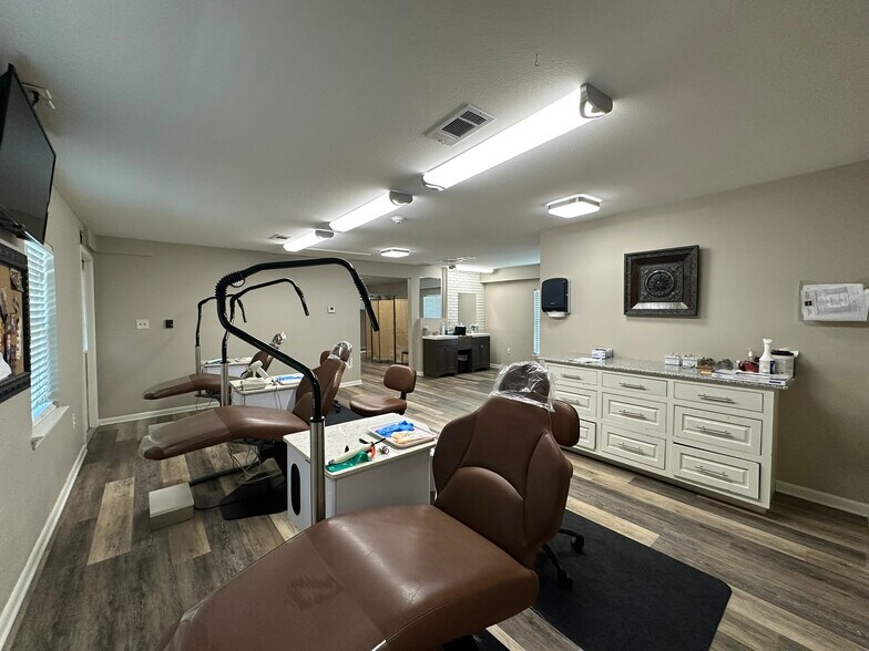 More Photos Of 33806 Hwy 16, Denham Springs Daycare Center For Sale
