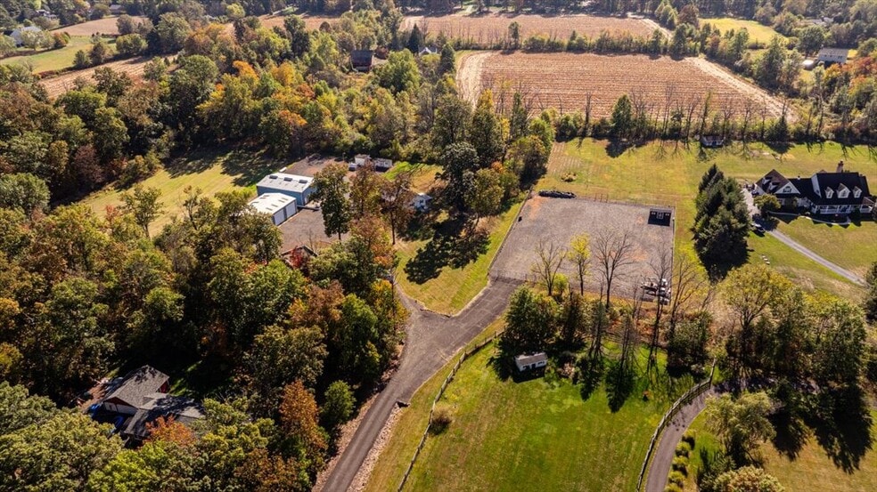 More Photos Of 563 Deep Run Rd, Perkasie Contractor Storage Yard For Sale
