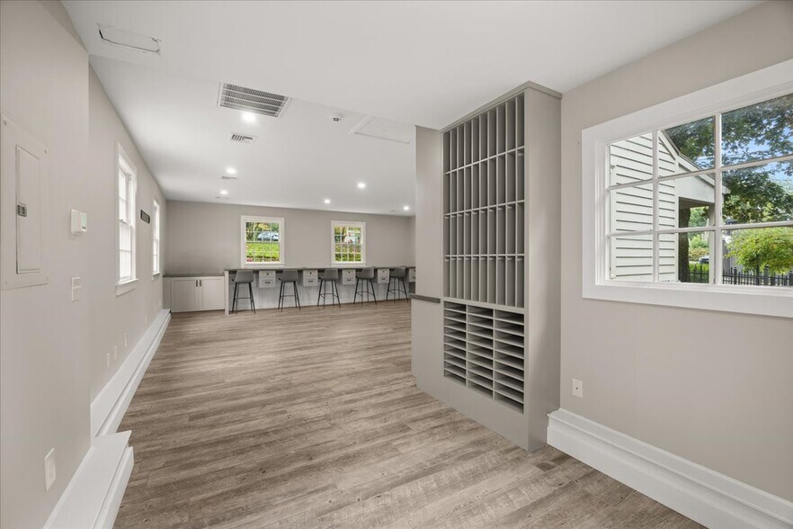 More Photos Of 1 E Mill Rd, Long Valley Office For Sale