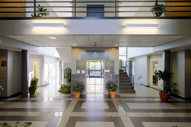 More Photos Of 17595 S Tamiami Trl, Fort Myers Medical For Lease