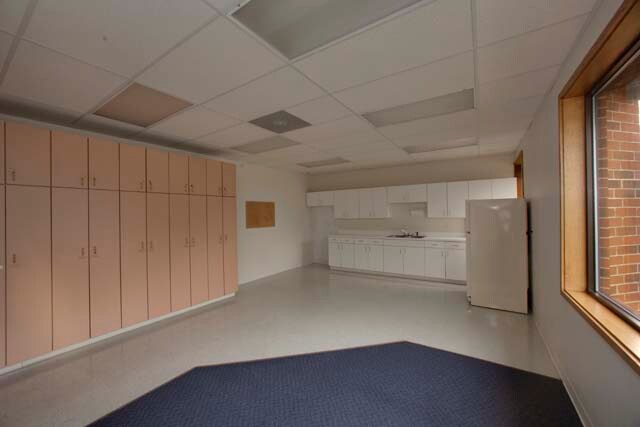 More Photos Of 1900-1912 NW Copper Oaks Cir, Blue Springs Medical For Sale