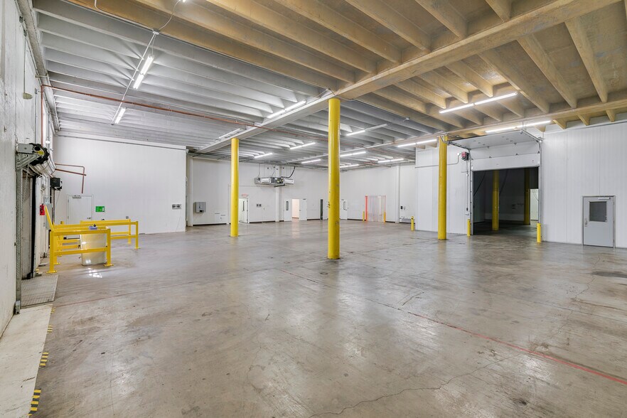 More Photos Of 2920 Shotts St, Fort Worth Distribution For Lease