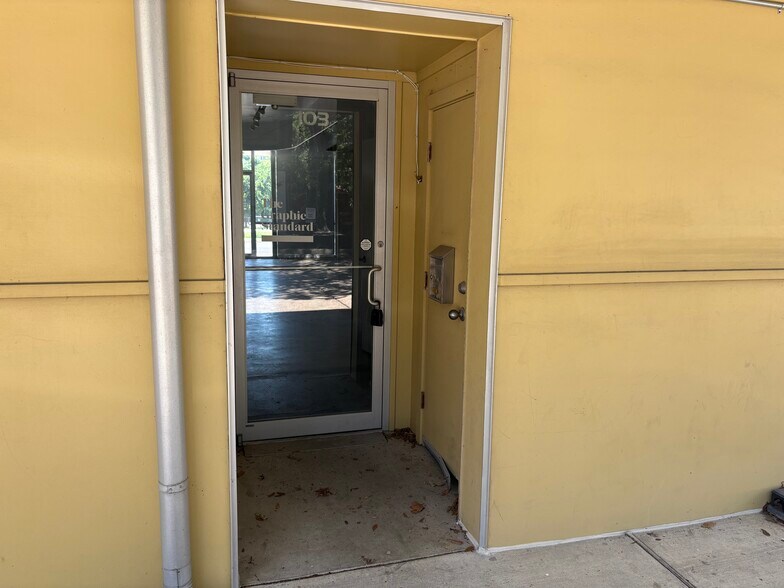 More Photos Of 508 E 53rd St, Austin Loft Creative Space For Lease
