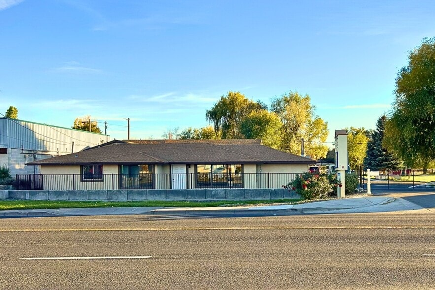 Primary Photo Of 1830 Addison Ave E, Twin Falls Office For Sale