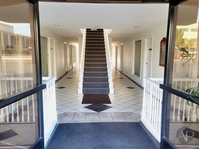 More Photos Of 3772 Katella Ave, Los Alamitos Medical For Lease