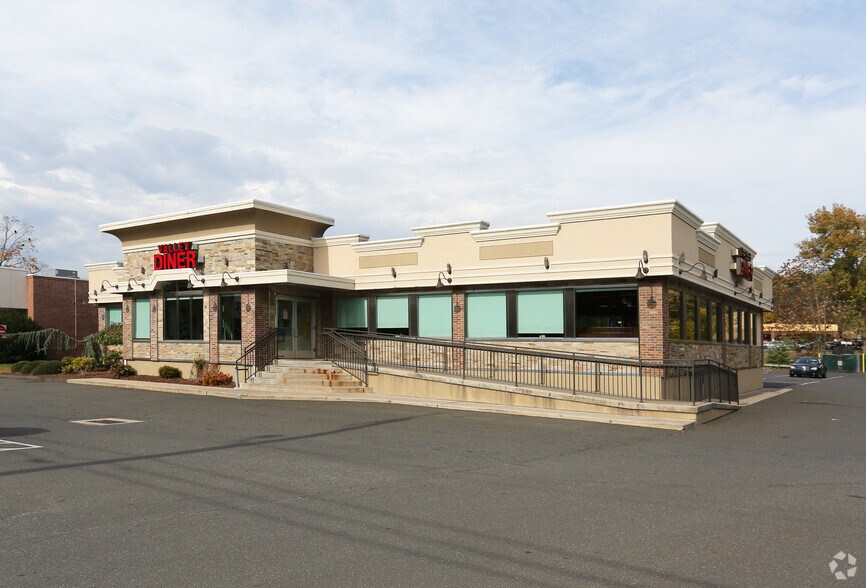 More Photos Of 652-656 New Haven Ave, Derby Unknown For Lease