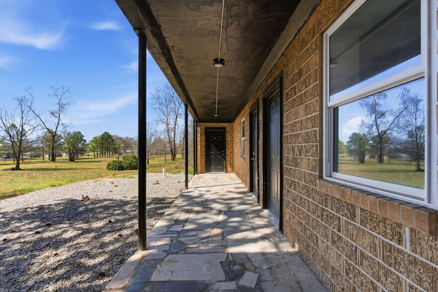 More Photos Of 301 Mount Vernon Blvd, Mount Vernon Apartments For Sale
