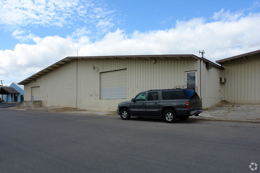 More Photos Of 4907 NW Industrial Dr, San Antonio Warehouse For Sale