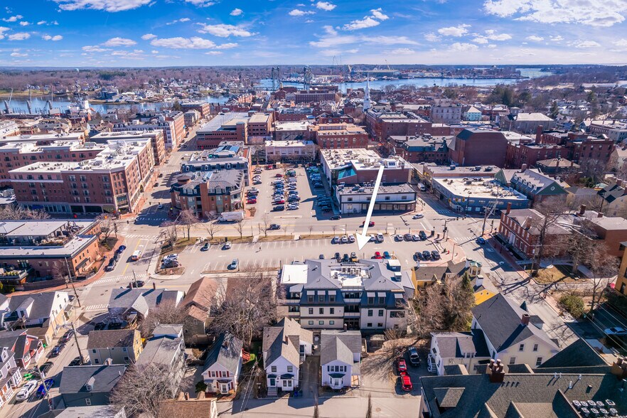More Photos Of 40 Bridge St, Portsmouth Storefront Retail Residential For Sale