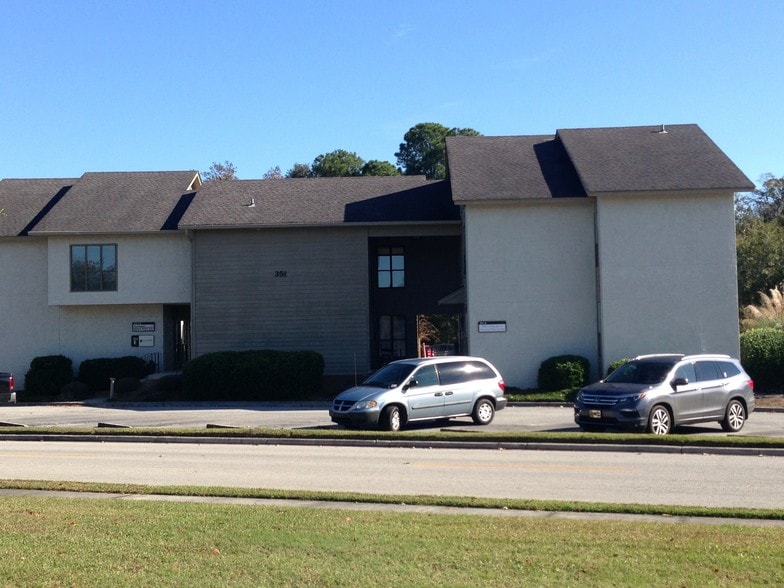 More Photos Of 351 Commercial Dr, Savannah Office Residential For Lease