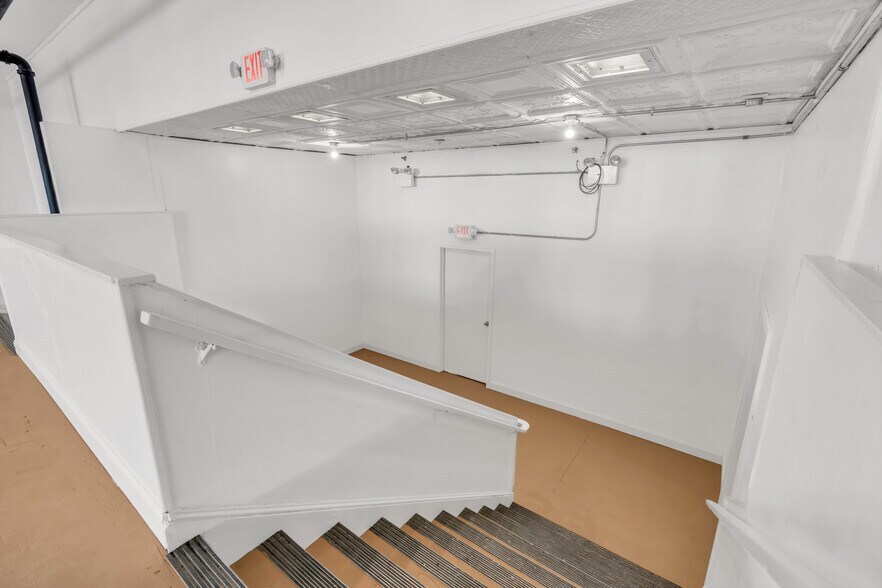 More Photos Of 1 American Legion Dr, Keyport General Retail For Lease