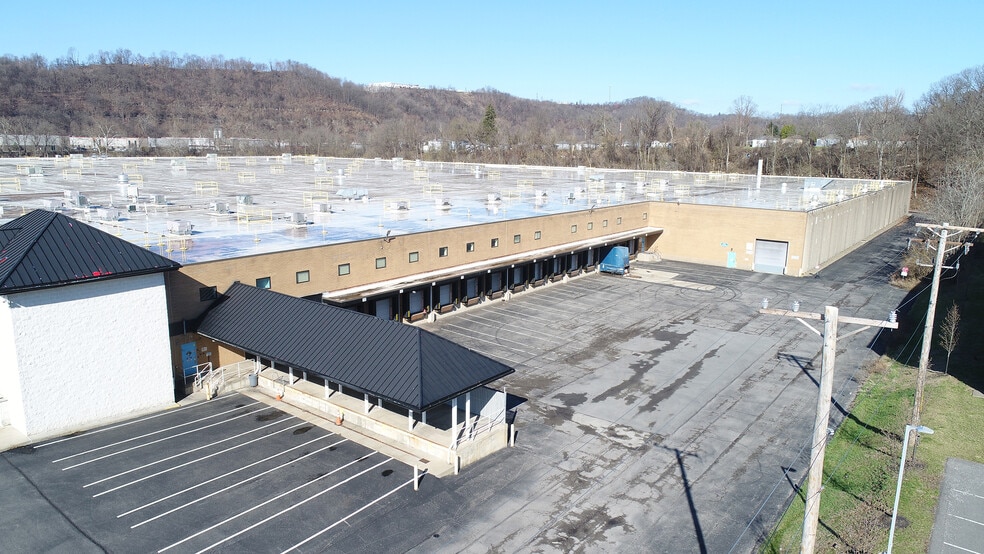 More Photos Of 2250 Roswell Dr, Pittsburgh Distribution For Lease