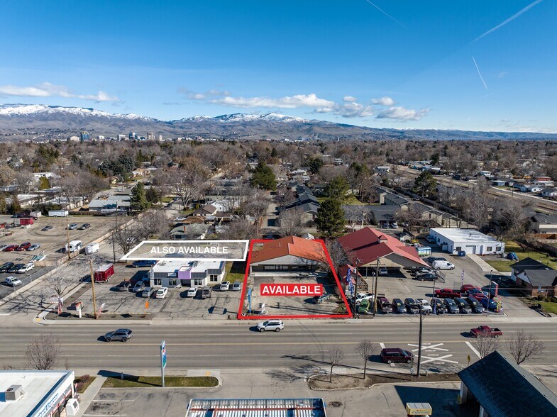 Primary Photo Of 110 N Orchard St, Boise Veterinarian Kennel For Sale