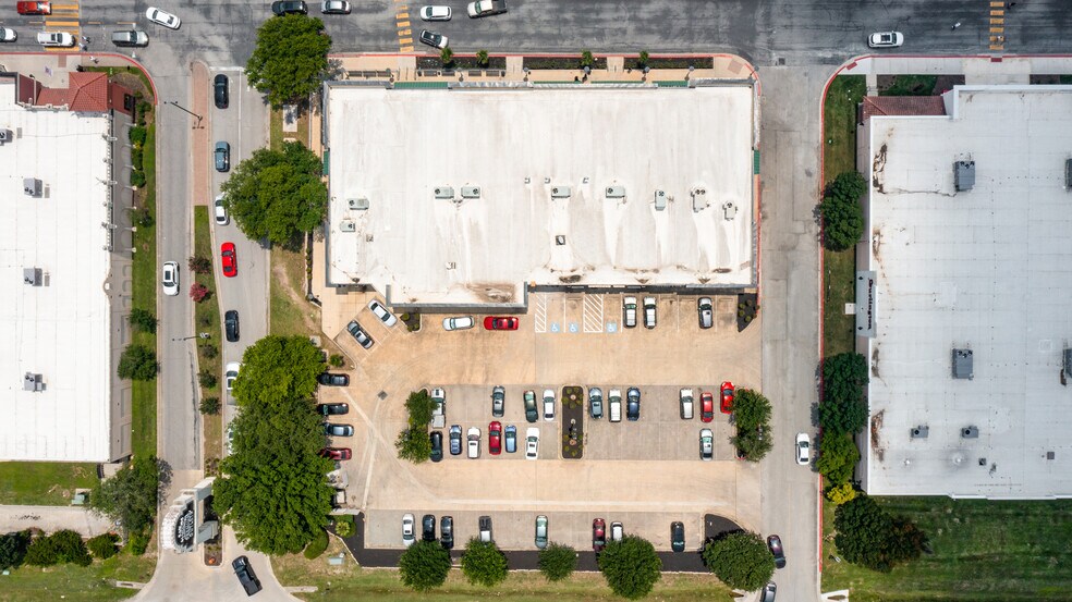 More Photos Of 3941 S Interstate 35, San Marcos Storefront For Sale