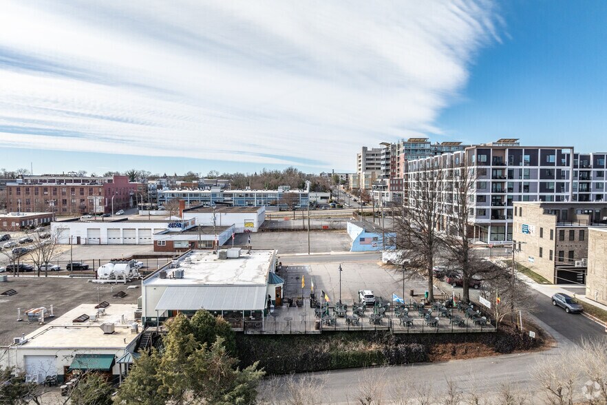 More Photos Of 321 W 7th St, Richmond Restaurant For Sale