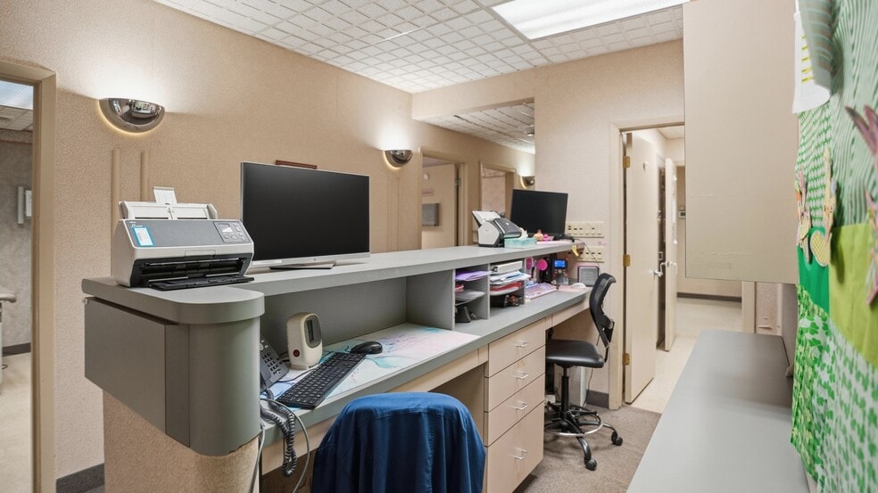 More Photos Of 123 Stewart Ave, Hicksville Medical For Sale