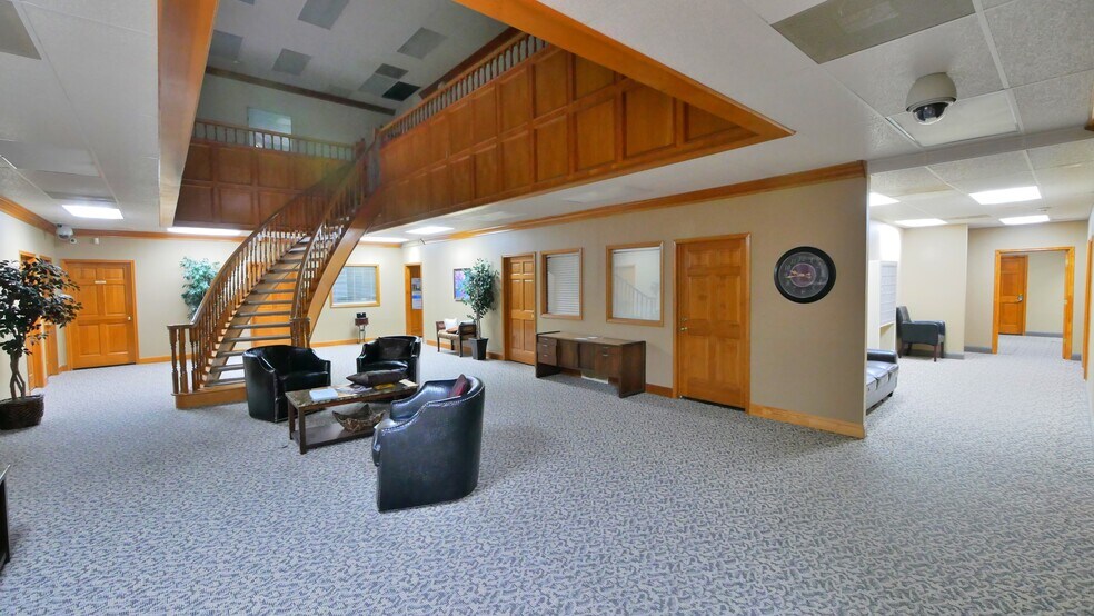 More Photos Of 16422 Stuebner Airline Rd, Spring Loft Creative Space For Sale