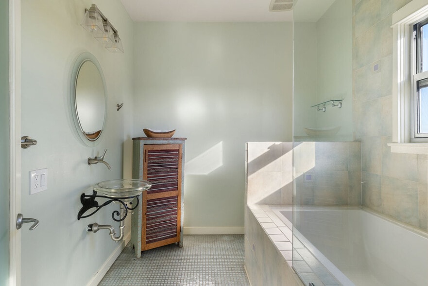 More Photos Of 1642 Elevado St, Los Angeles Multifamily For Sale