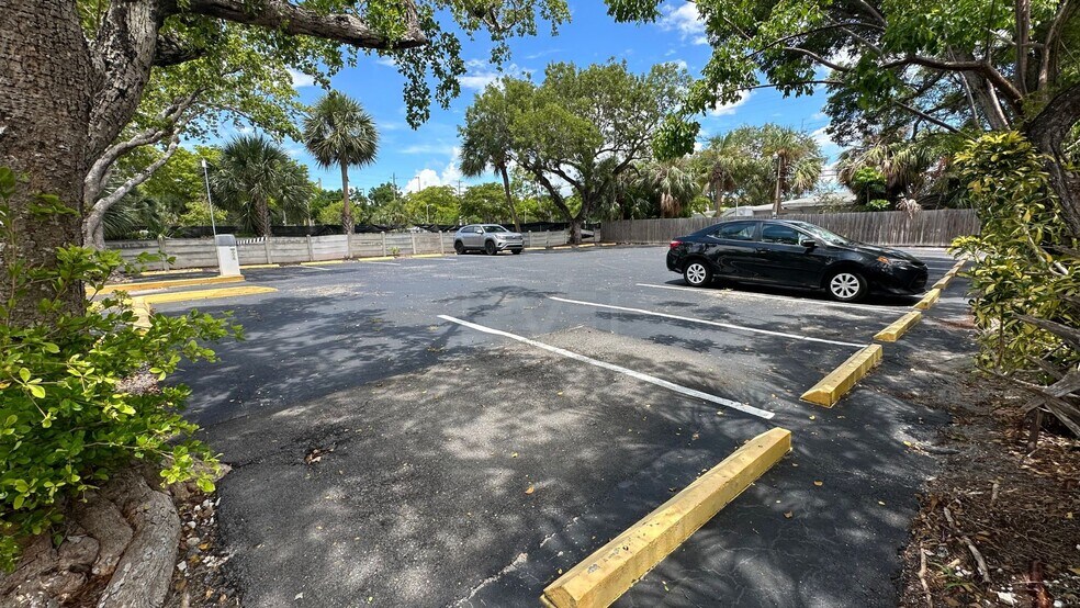 More Photos Of 2415 NE 11th St, Fort Lauderdale Land For Sale