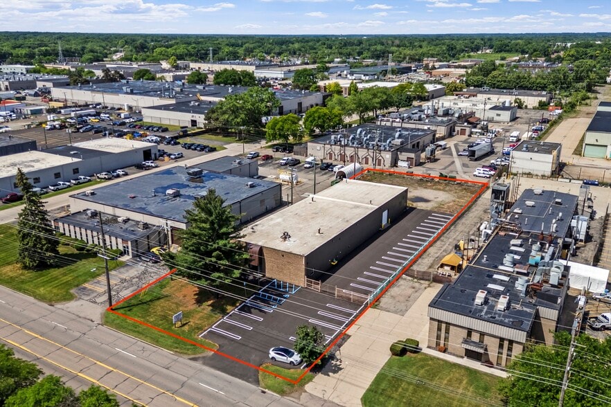 More Photos Of 12283 Levan Rd, Livonia Warehouse For Lease