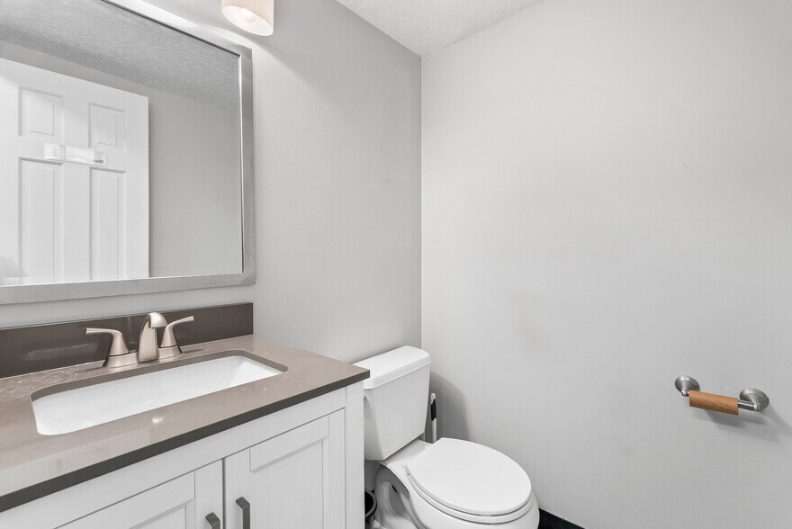 More Photos Of 6200 Fort Ave, Lynchburg Medical For Sale