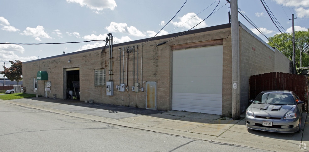 More Photos Of 5071-5085 N 125th St, Butler Industrial For Sale