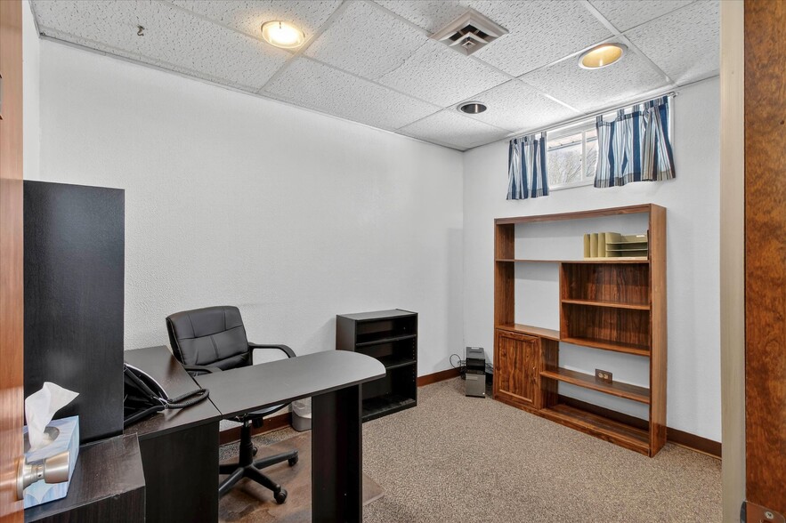 More Photos Of 820 N Pine River St, Ithaca Healthcare For Sale