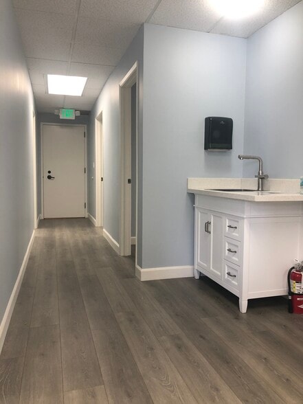 More Photos Of 15899 Los Gatos-Almaden Rd, Los Gatos Medical For Lease