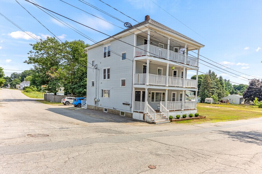 More Photos Of 51 Tanguay St, Sanford Apartments For Sale