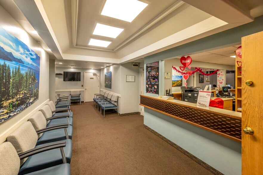 More Photos Of 5220 Neil Rd, Reno Medical For Lease
